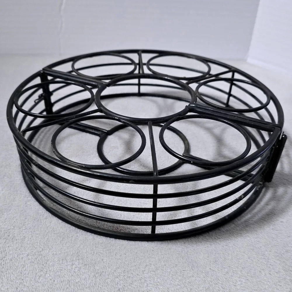 Vintage Black Metal 7-Candle Votive Holder Folding Pip Berry Wreath Centerpiece